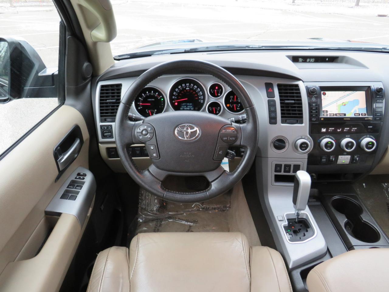 Toyota Sequoia Limited 4WD 2008