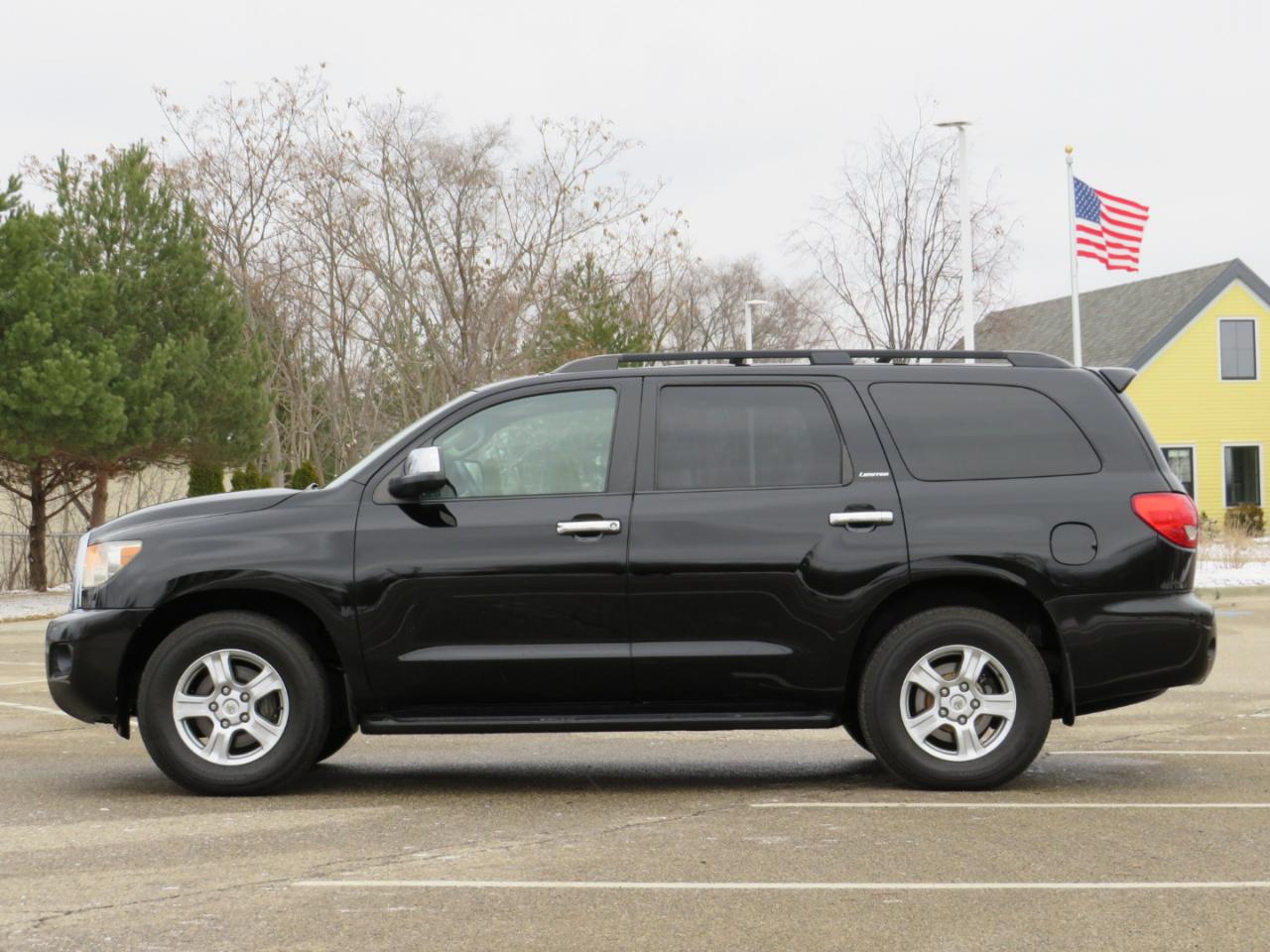 Toyota Sequoia Limited 4WD 2008