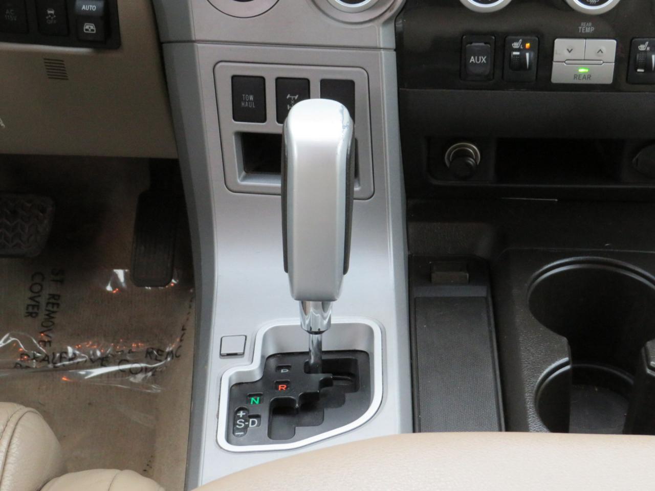 Toyota Sequoia Limited 4WD 2008