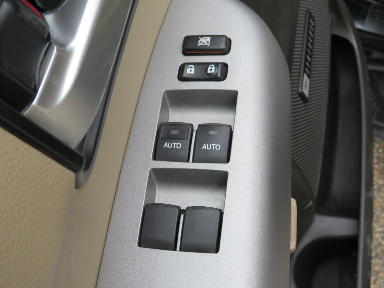 Toyota Sequoia Limited 4WD 2008