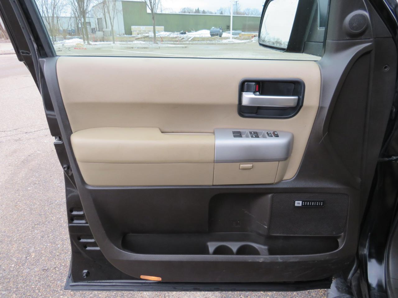 Toyota Sequoia Limited 4WD 2008