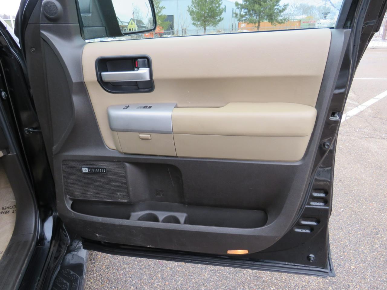 Toyota Sequoia Limited 4WD 2008