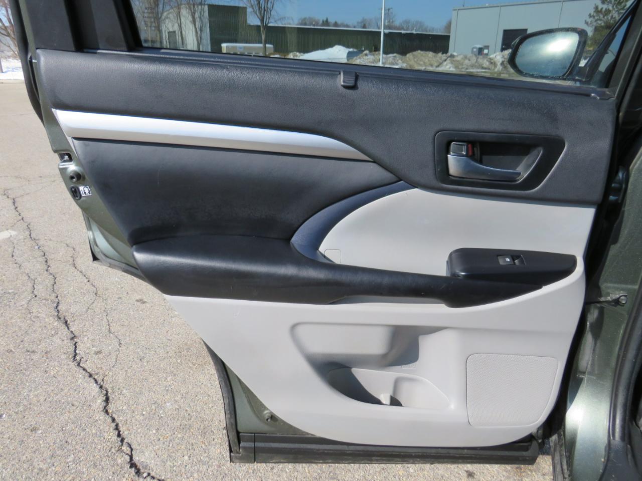 Toyota Highlander XLE AWD V6 2019