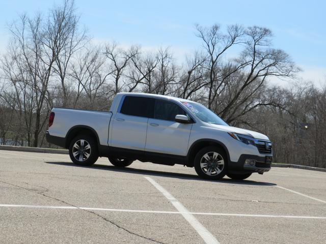 White 2017 Honda Ridgeline RTL-E AWD Pickup Truck All-Wheel Drive 6-Speed Automatic