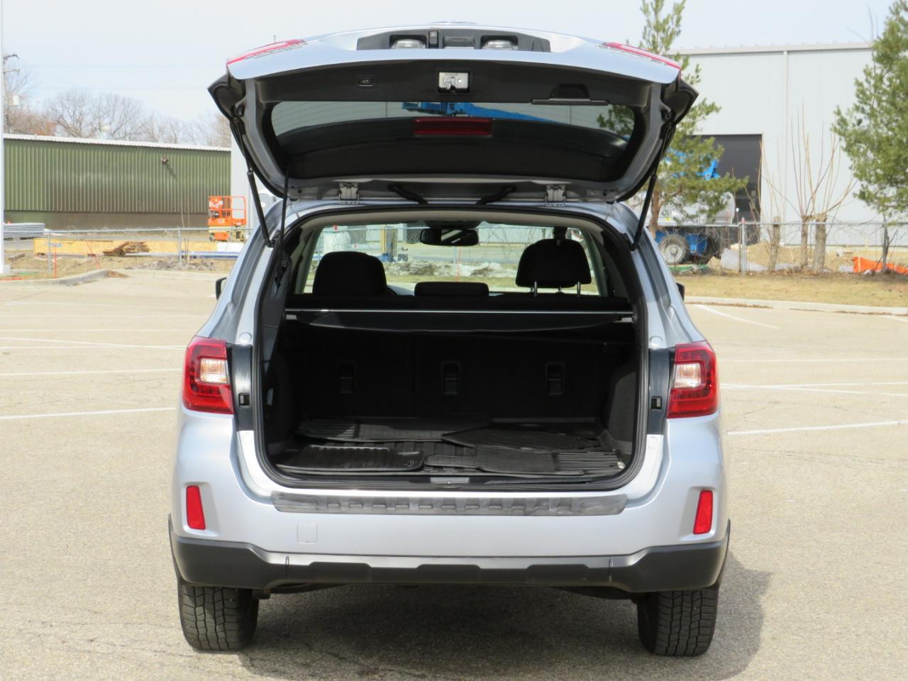 Subaru Outback 2.5i Premium 2015