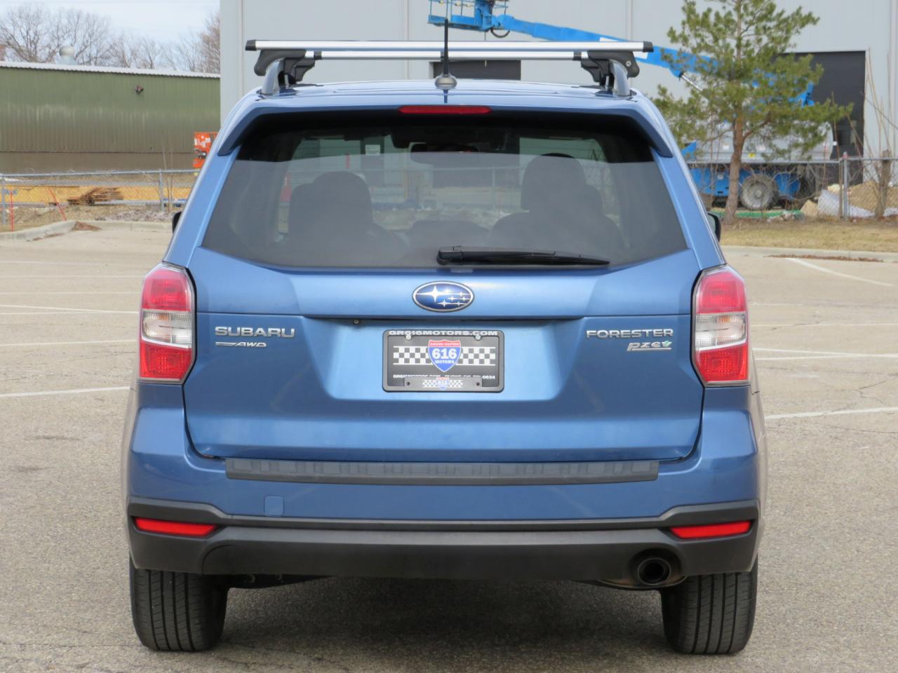 Subaru Forester 2.5i Touring 2015