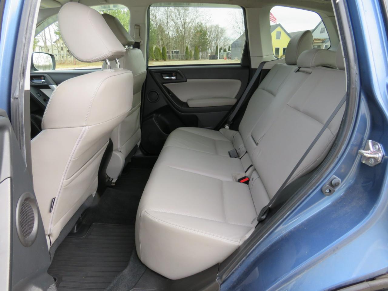 Subaru Forester 2.5i Touring 2015