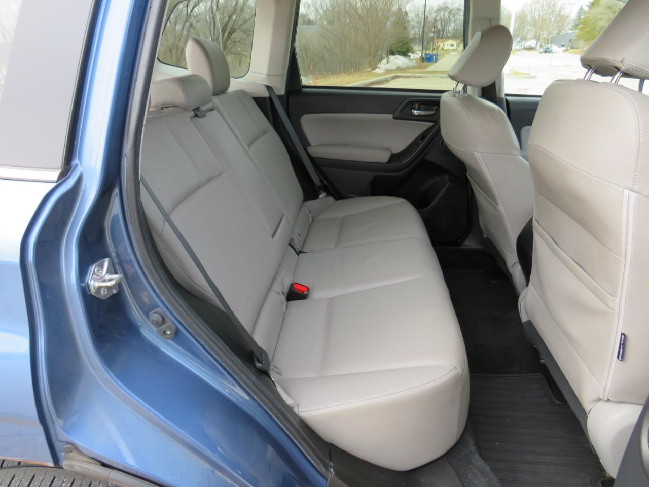 Subaru Forester 2.5i Touring 2015