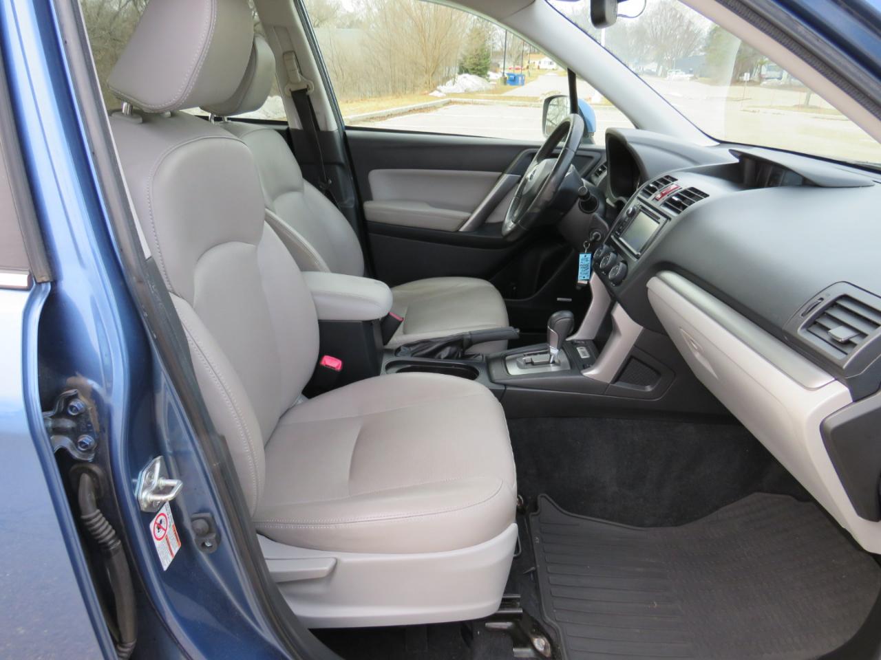 Subaru Forester 2.5i Touring 2015