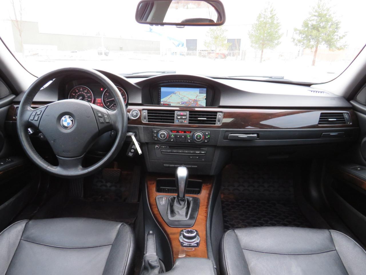 BMW 3-Series 328i xDrive 2011