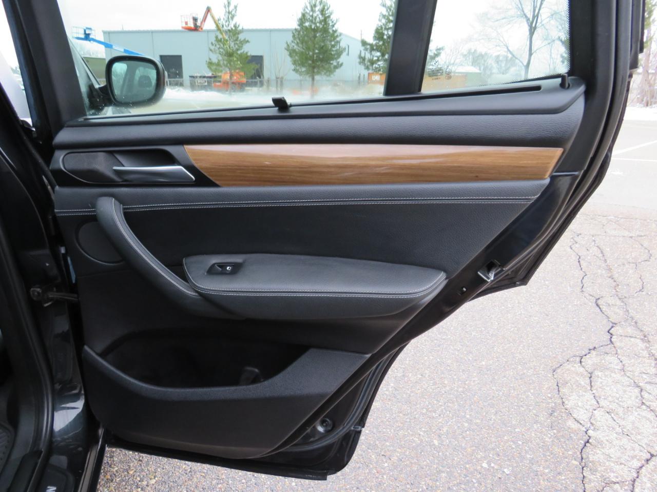 BMW X3 xDrive28i 2011