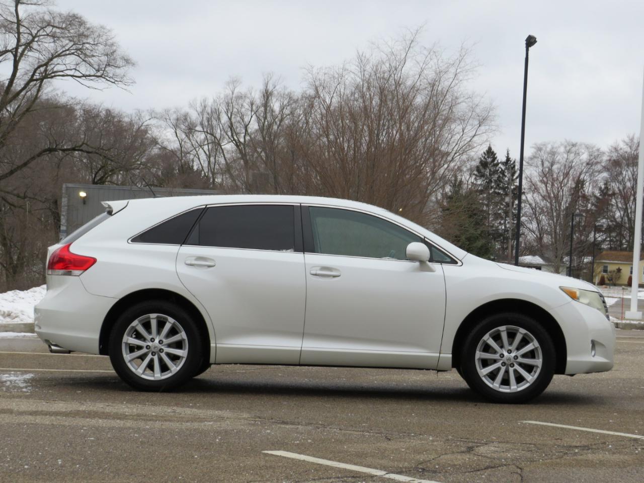 Toyota Venza AWD I4 2011