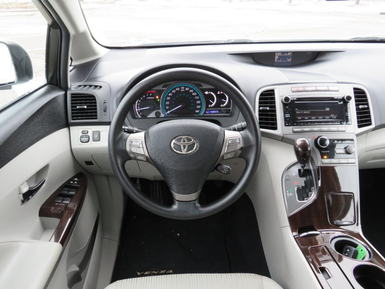 Toyota Venza AWD I4 2011