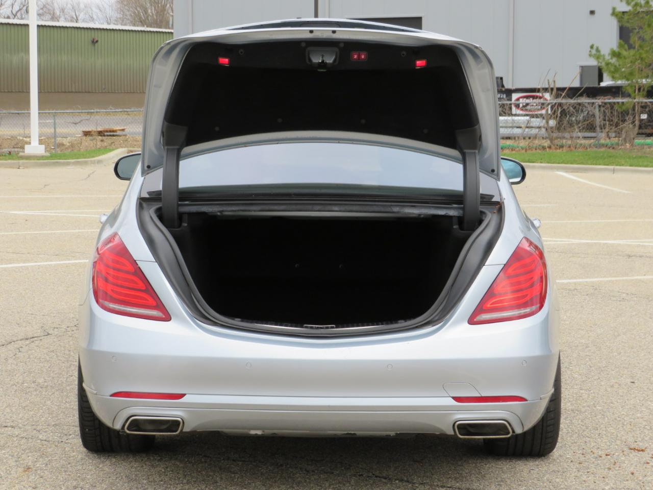 Mercedes-Benz S-Class S550 4MATIC 2014