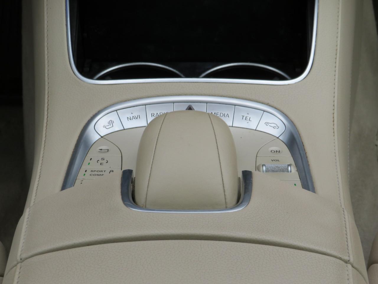 Mercedes-Benz S-Class S550 4MATIC 2014