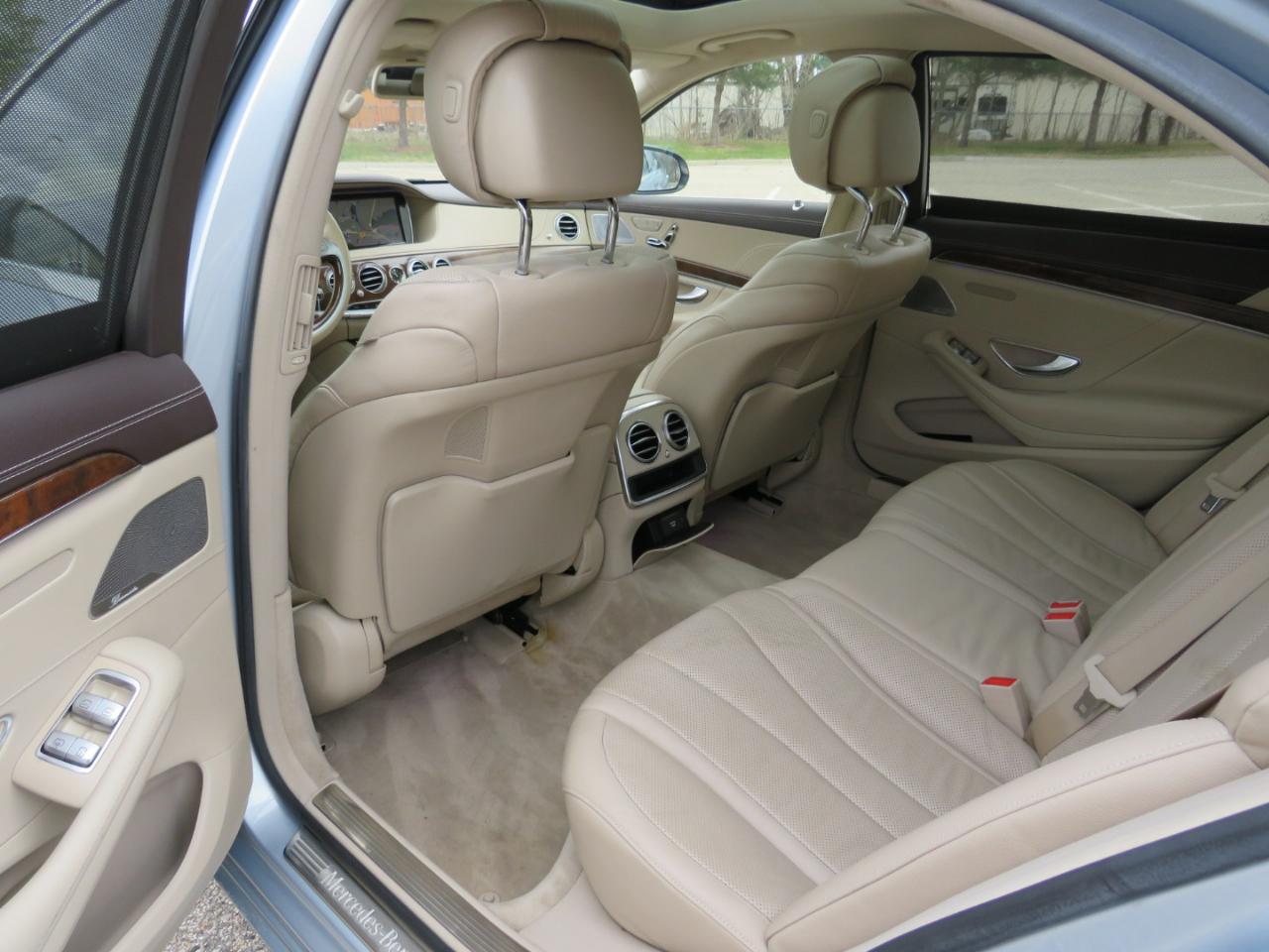 Mercedes-Benz S-Class S550 4MATIC 2014