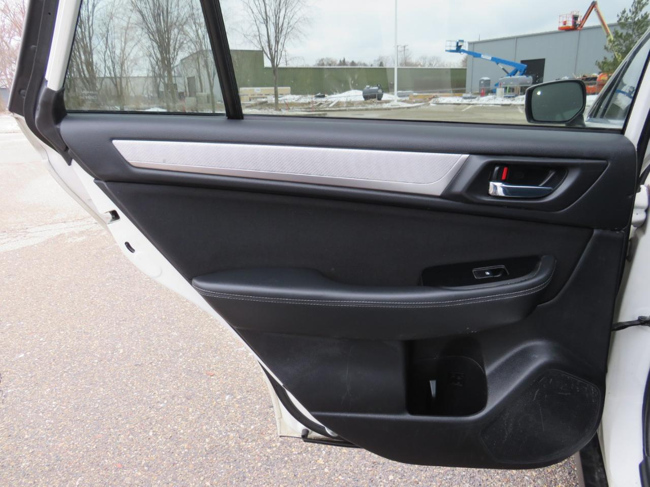 Subaru Outback 2.5i Premium 2015