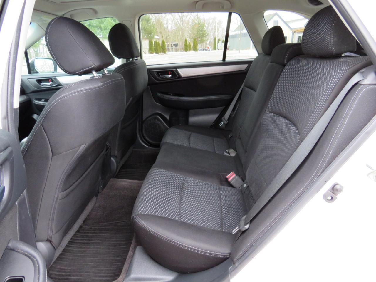 Subaru Outback 2.5i Premium 2015