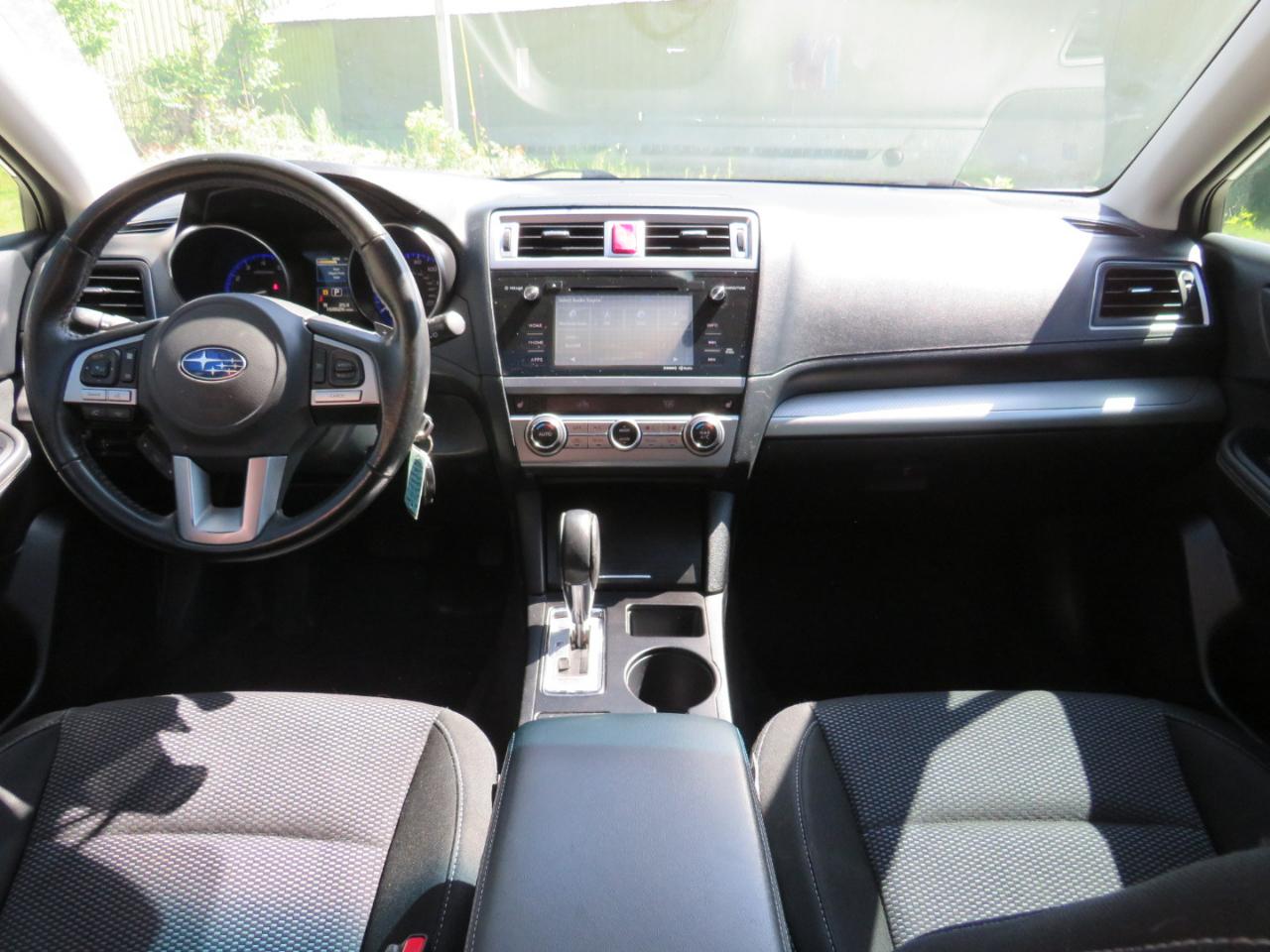 Subaru Outback 2.5i Premium 2015