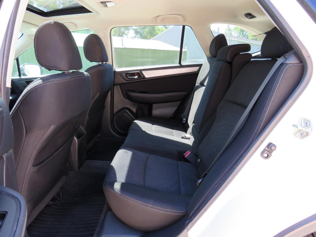 Subaru Outback 2.5i Premium 2015