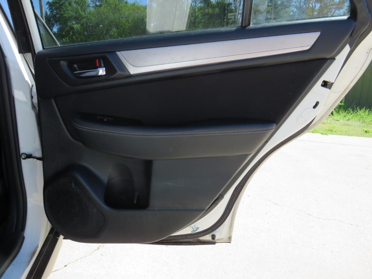Subaru Outback 2.5i Premium 2015