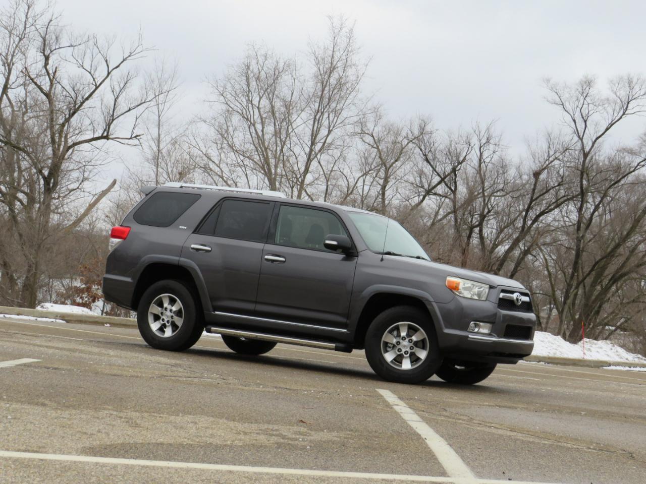 Toyota 4Runner SR5 4WD 2011