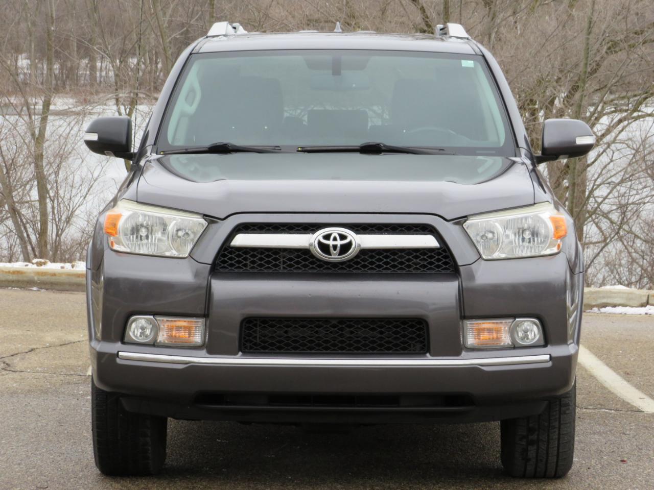 Toyota 4Runner SR5 4WD 2011