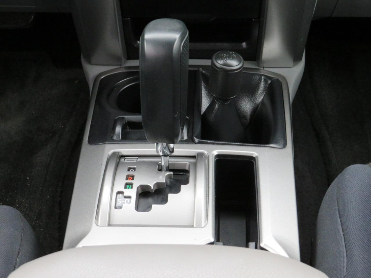 Toyota 4Runner SR5 4WD 2011