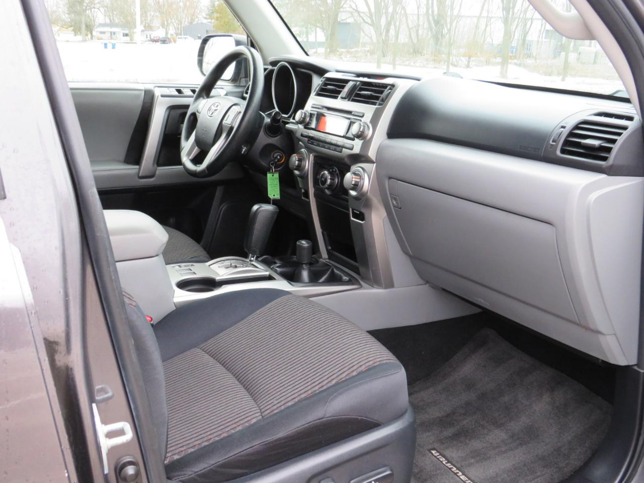 Toyota 4Runner SR5 4WD 2011