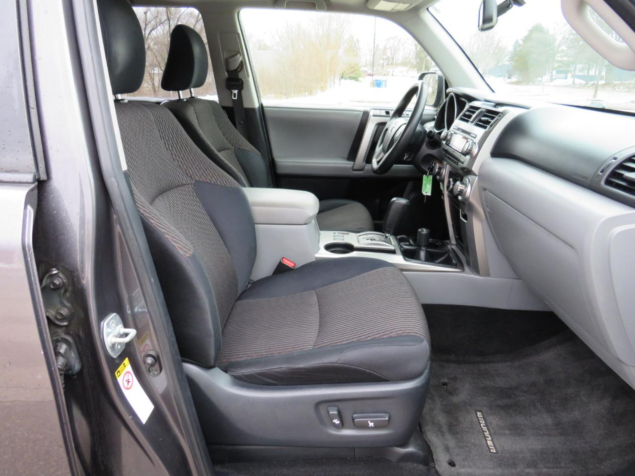 Toyota 4Runner SR5 4WD 2011