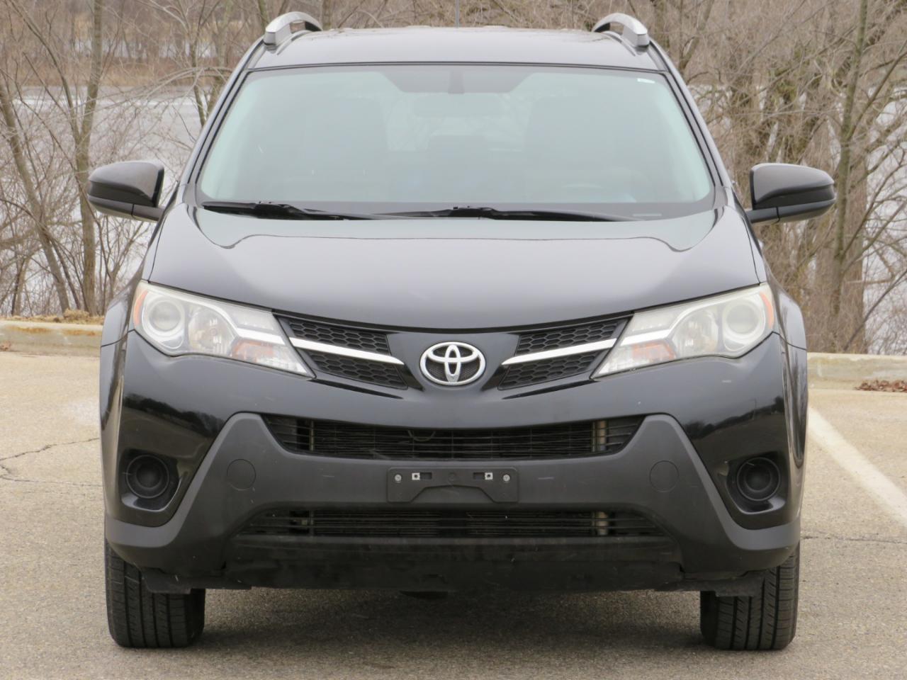 Toyota RAV4 LE AWD 2015