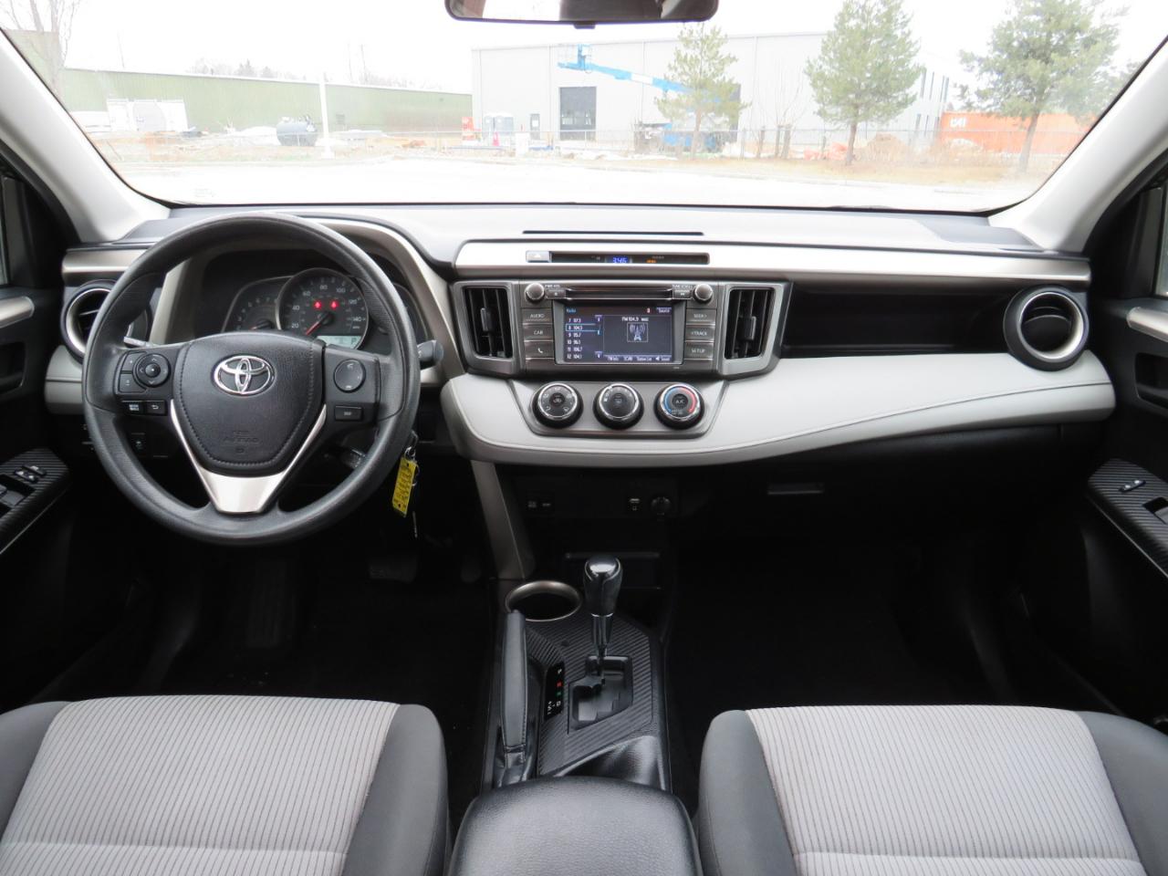 Toyota RAV4 LE AWD 2015