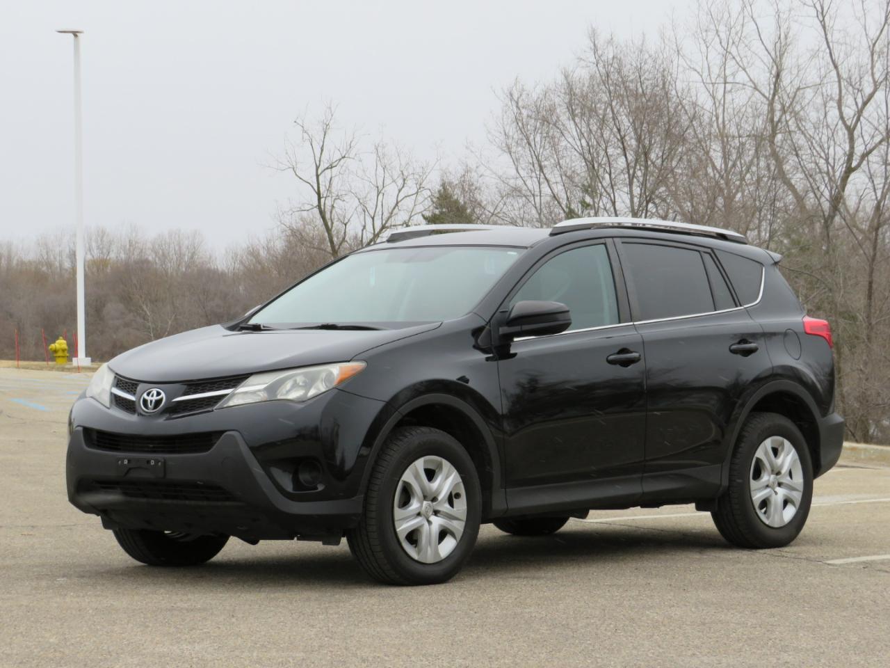 Toyota RAV4 LE AWD 2015