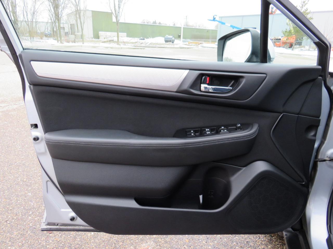 Subaru Outback 2.5i Premium 2015