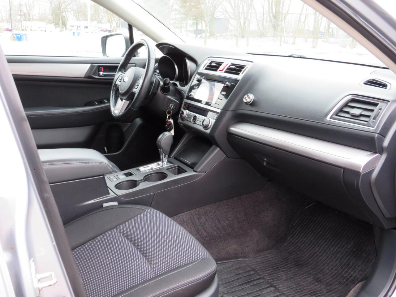 Subaru Outback 2.5i Premium 2015