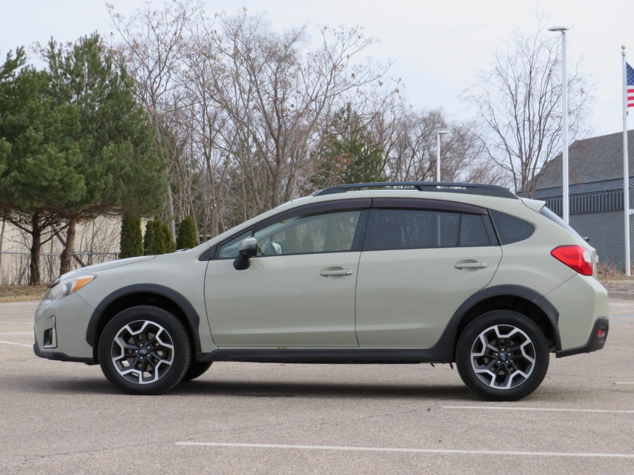 Subaru Crosstrek 2.0i Limited PZEV CVT 2017