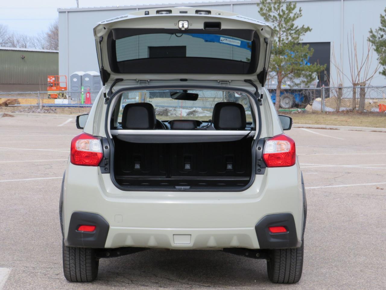 Subaru Crosstrek 2.0i Limited PZEV CVT 2017