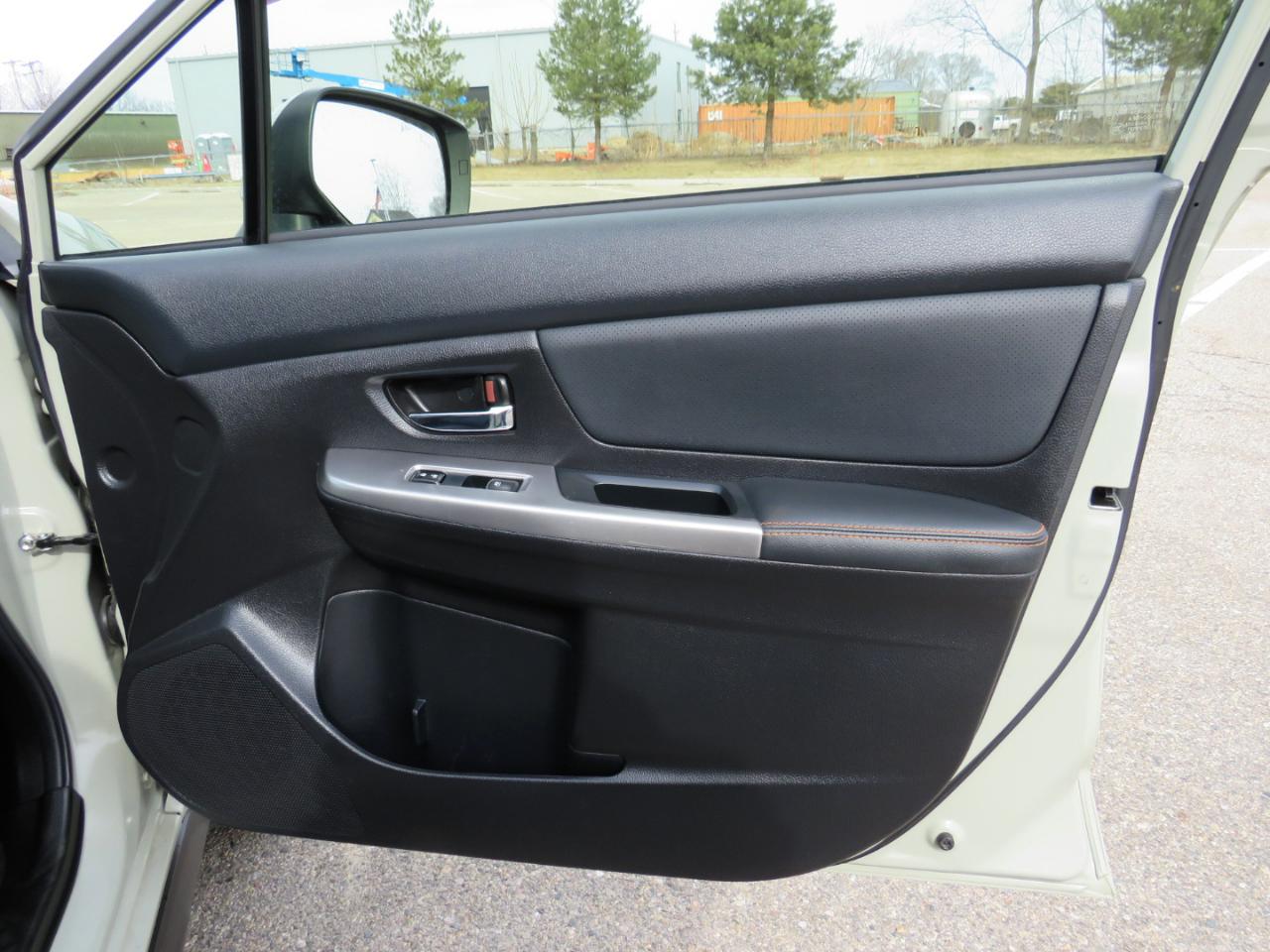 Subaru Crosstrek 2.0i Limited PZEV CVT 2017