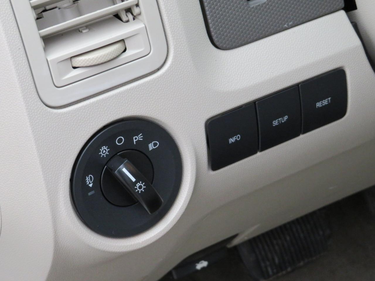 Ford Escape Hybrid 4WD 2010