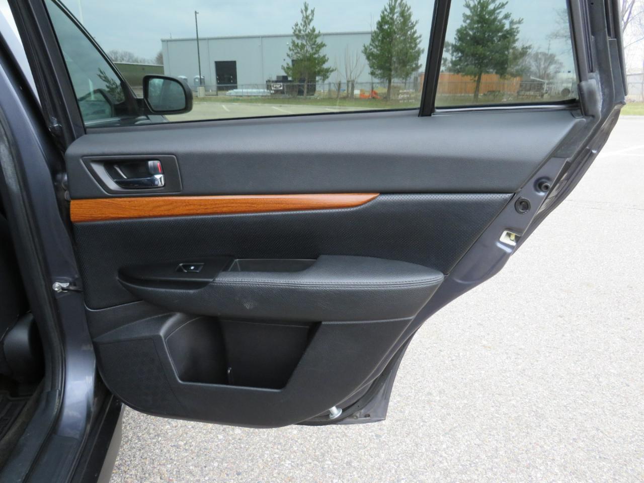 Subaru Outback 3.6R Limited 2014