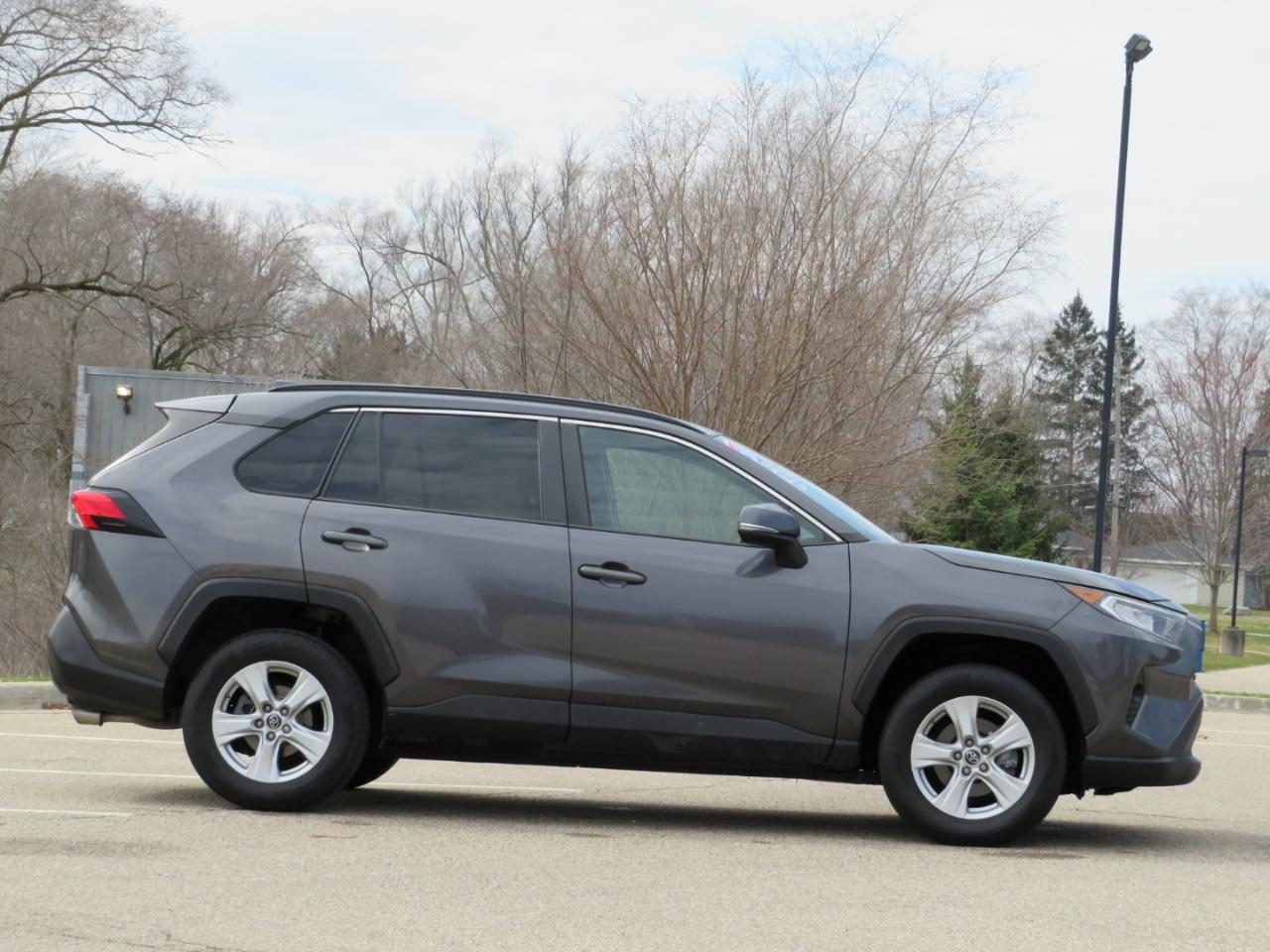 Toyota RAV4 XLE 2019