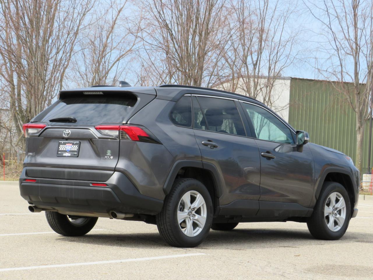 Toyota RAV4 XLE 2019