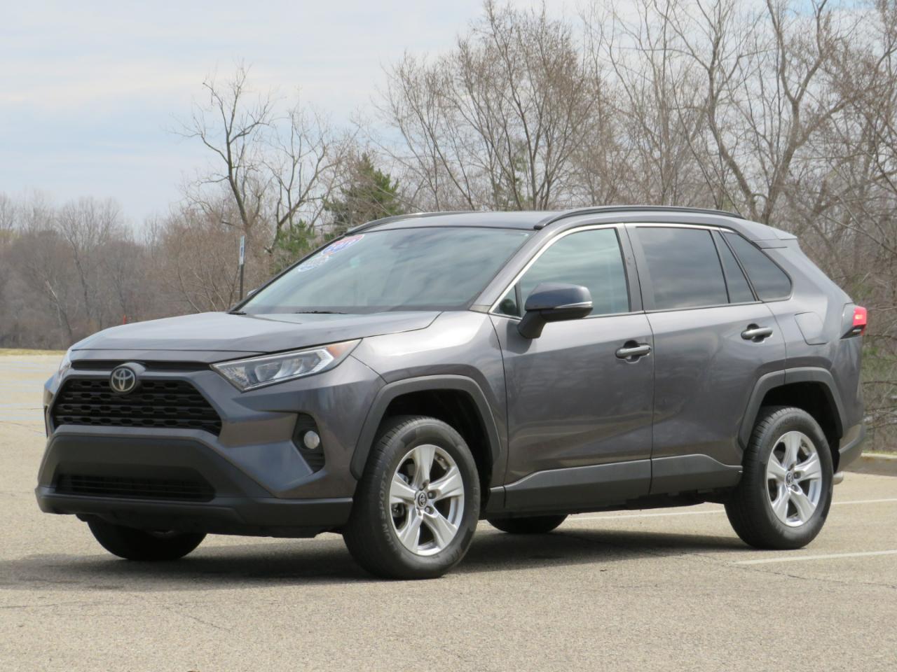 Toyota RAV4 XLE 2019