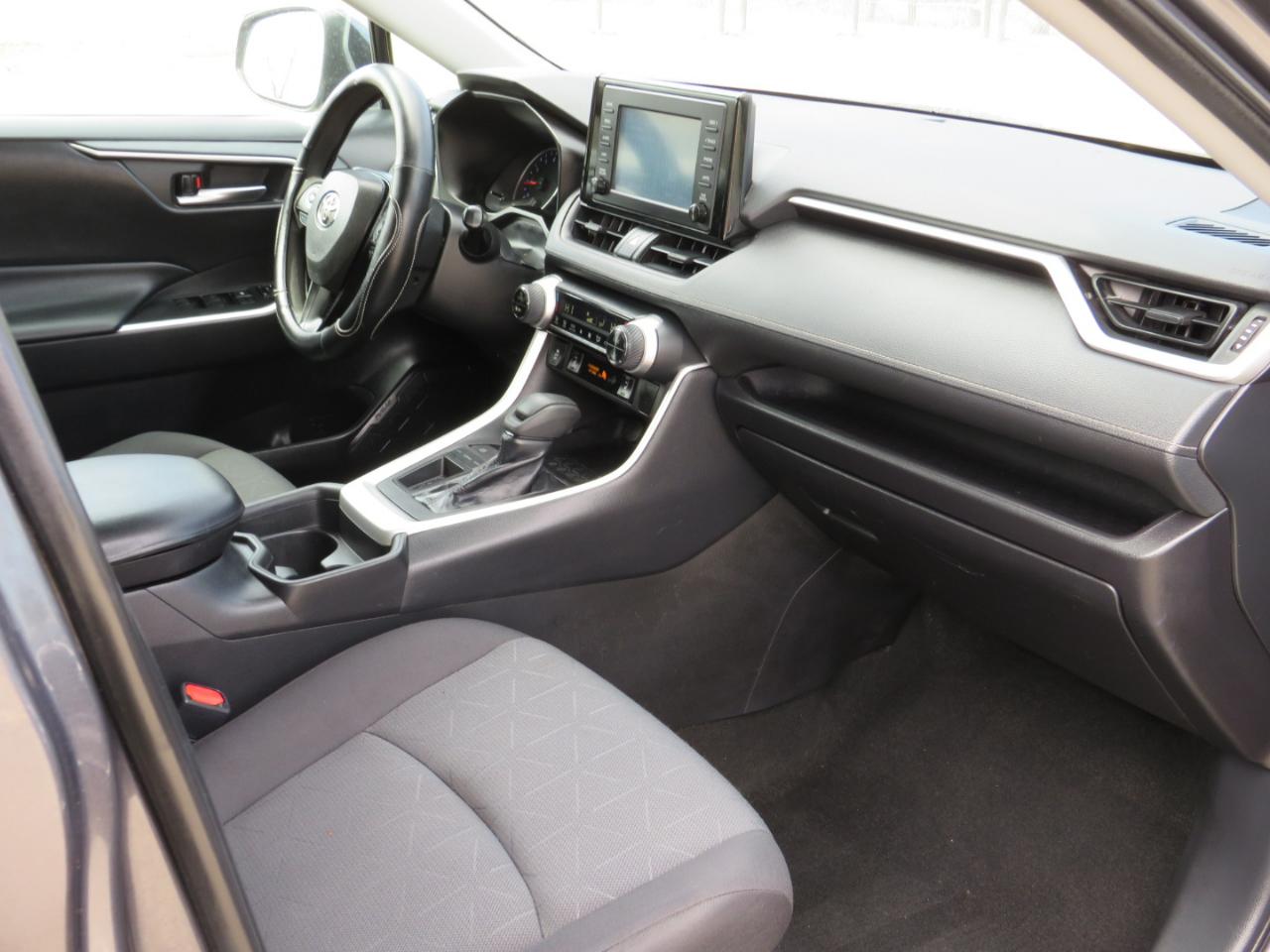 Toyota RAV4 XLE 2019