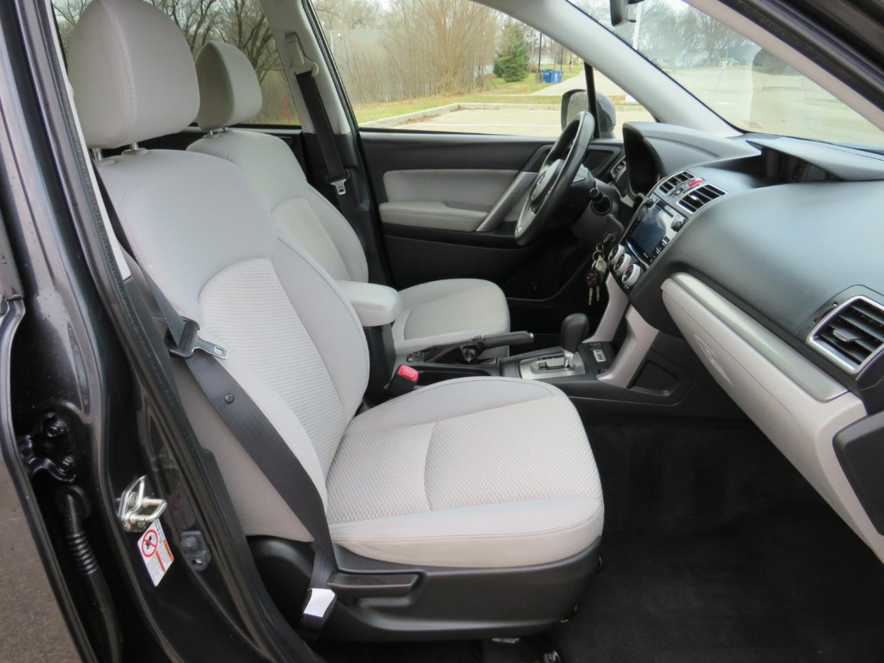 Subaru Forester 2.5i Premium PZEV CVT 2017