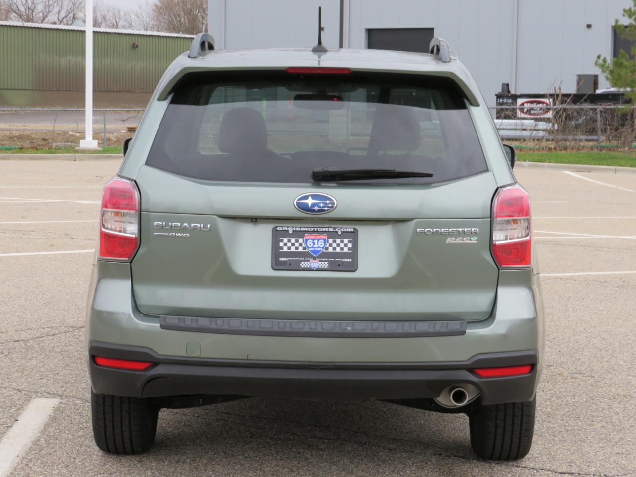 Subaru Forester 2.5i Touring 2015