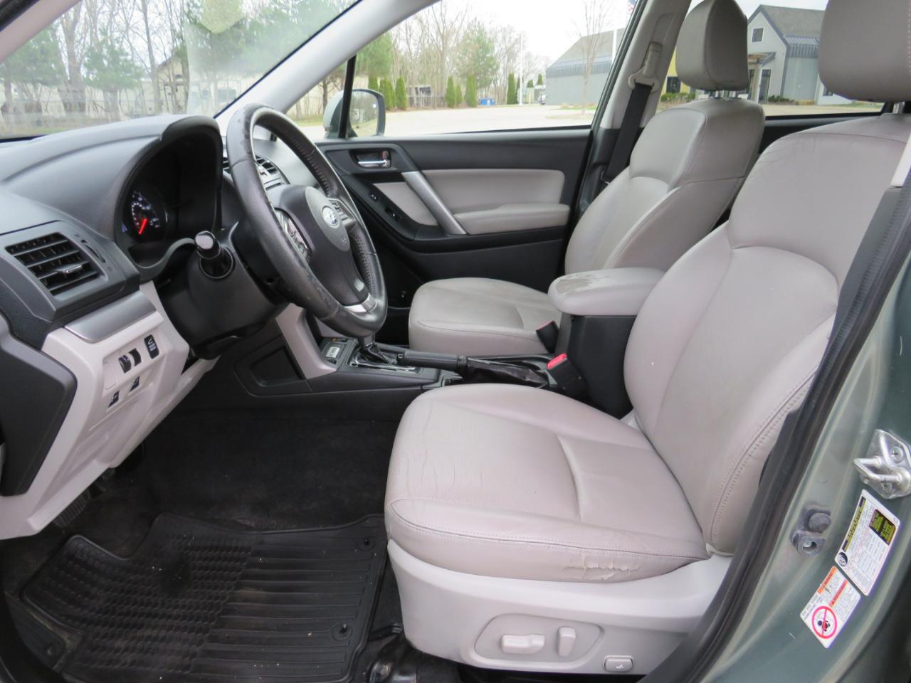 Subaru Forester 2.5i Touring 2015