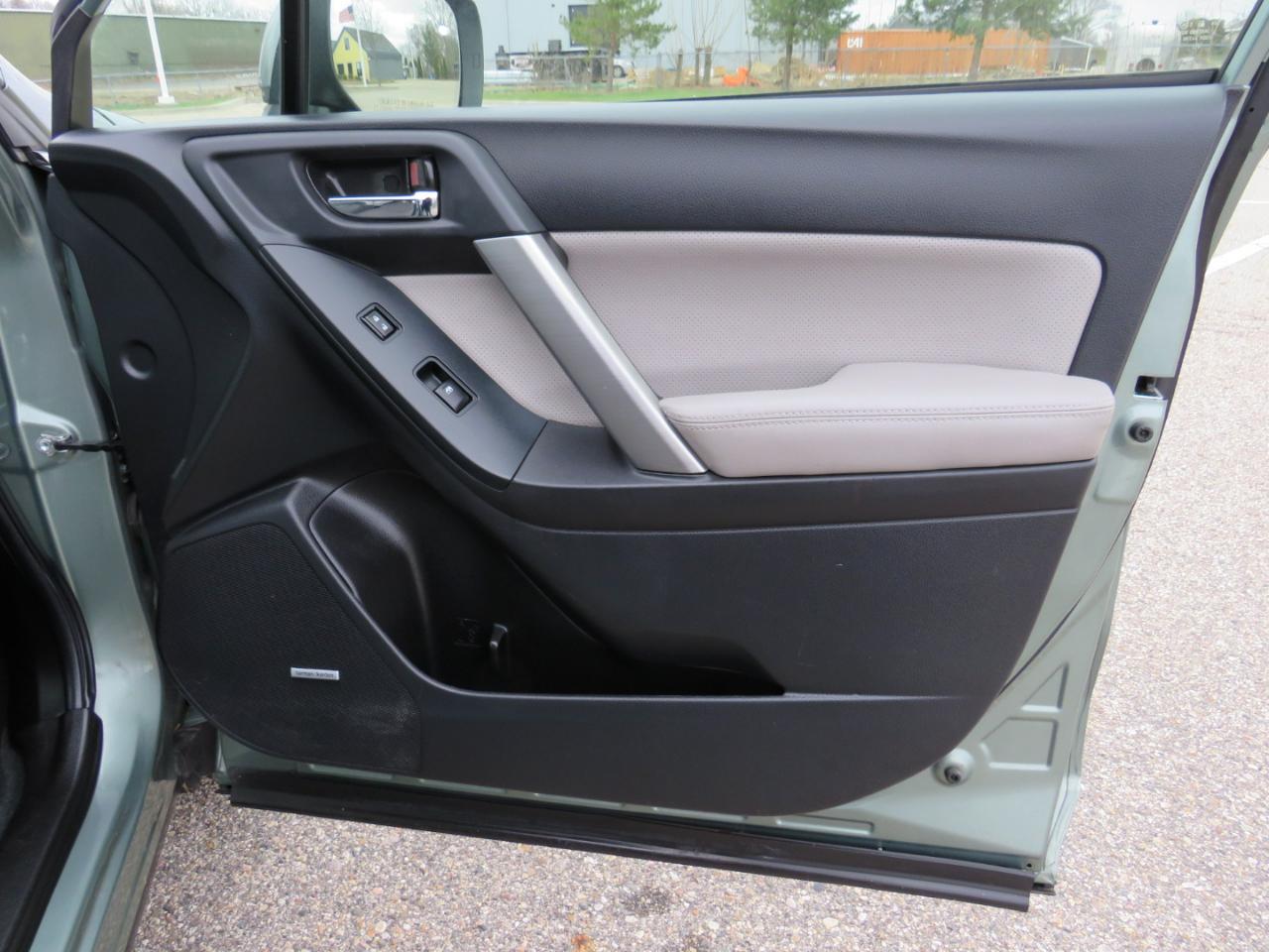 Subaru Forester 2.5i Touring 2015