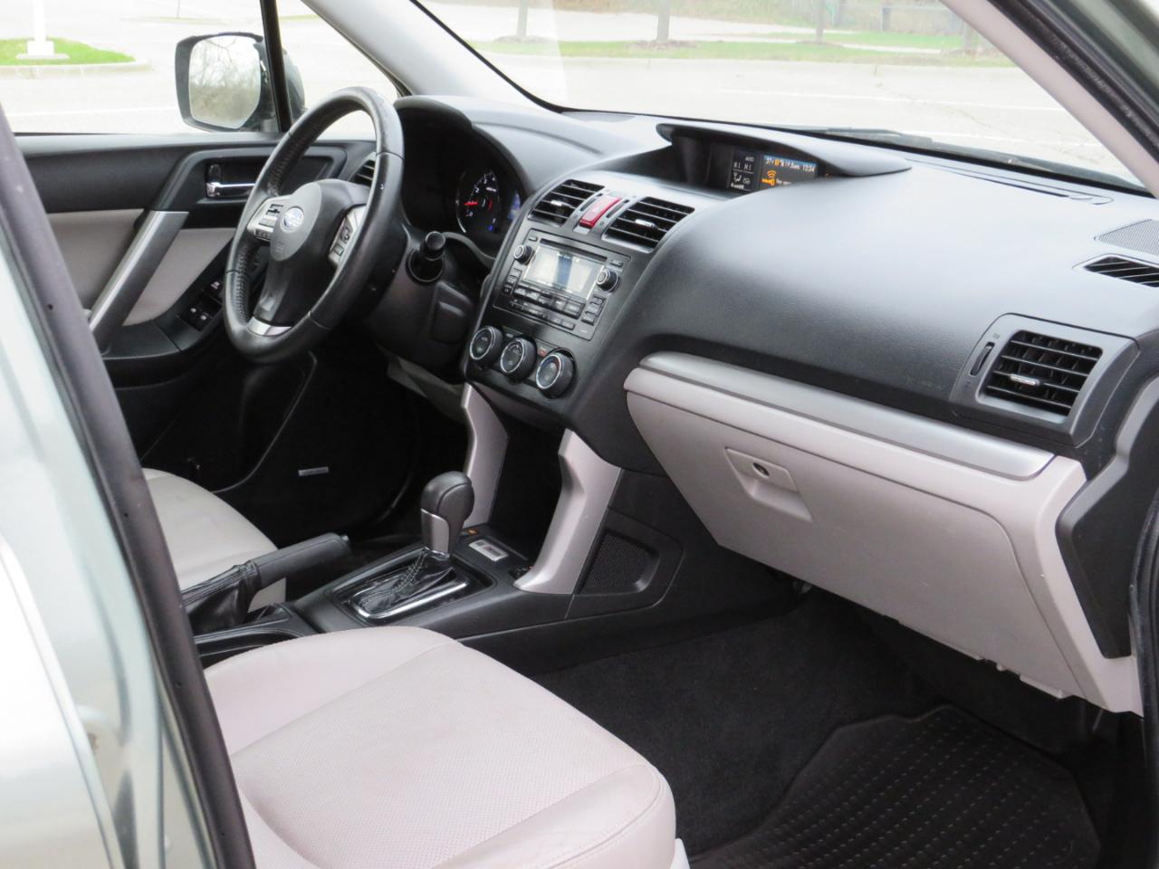 Subaru Forester 2.5i Touring 2015