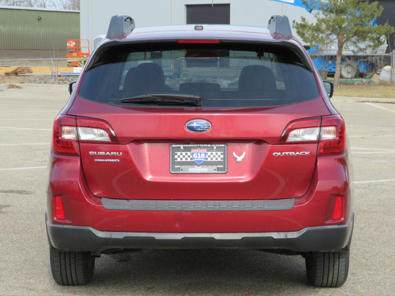 Subaru Outback 2.5i Limited 2015